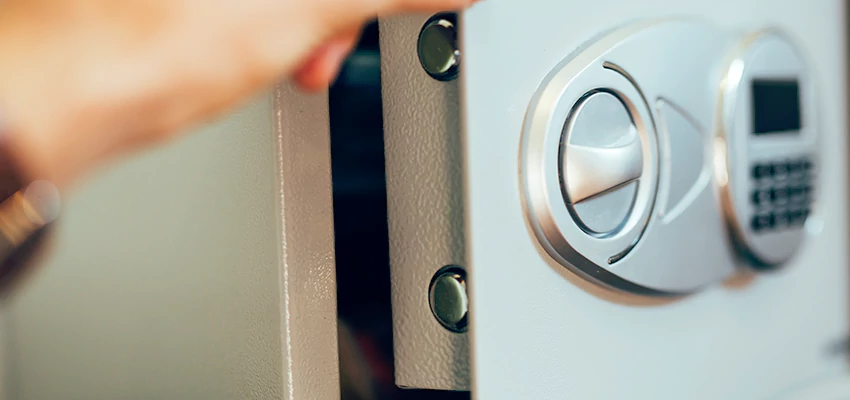 Fingerprint Safe Openers in Lomita, CA