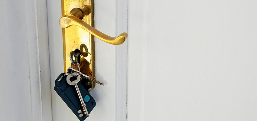 Broken Door Key Extraction in Lomita, CA
